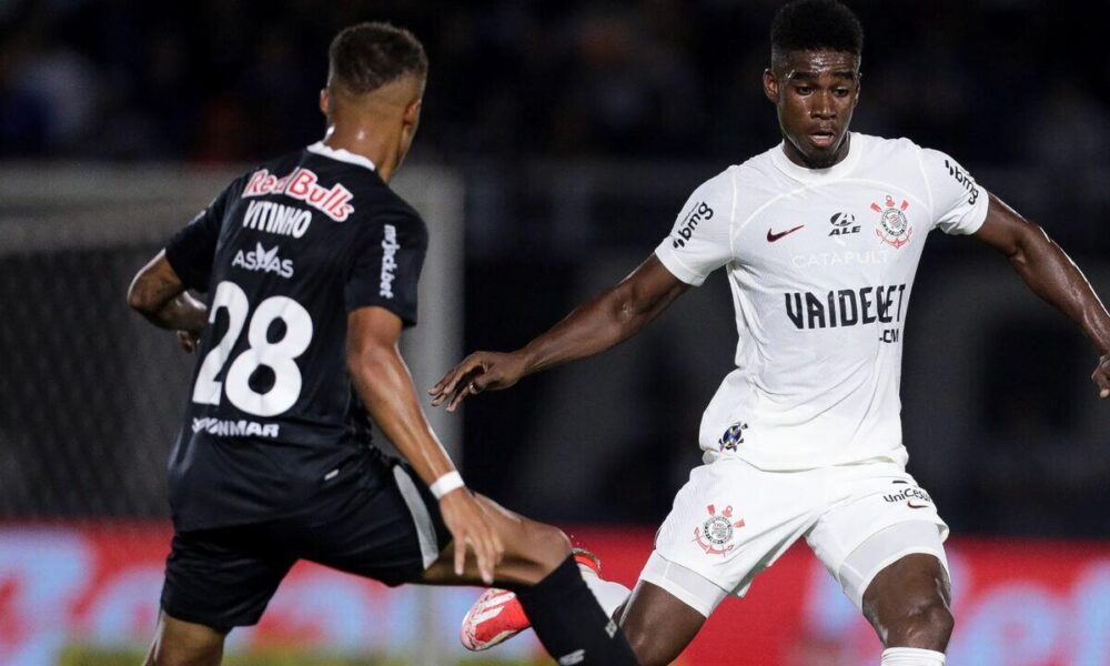 corinthians-mostra-mesmos-problemas,-perde-do-red-bull-bragantino-e-amarga-3o-jogo-sem-vitoria