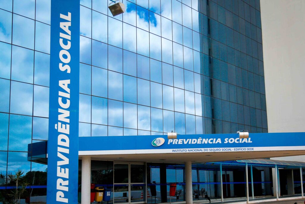 inss-comeca-a-pagar-1a-parcela-do-13o-de-aposentados-nesta-semana-–-folha-de-dourados-–-noticias-de-dourados-ms-e-regiao