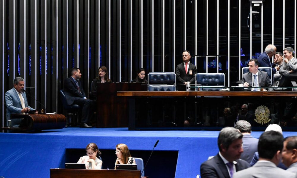 senado-aprova-regulamentacao-de-pesquisa-cientifica-com-seres-humanos