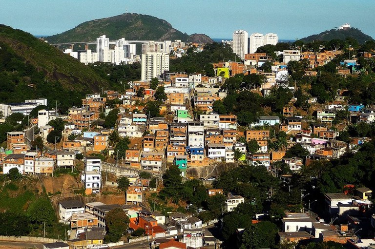 pobreza-cai-para-menor-indice-registrado-desde-2012,-indica-ibge-–-folha-de-dourados-–-noticias-de-dourados-ms-e-regiao