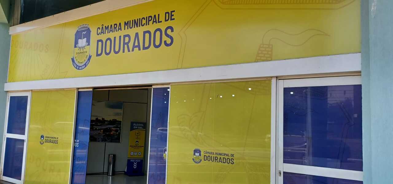 dos-29-projetos-em-discussao-na-camara-de-dourados,-25-sao-de-homenagens-e-nomes-de-ruas