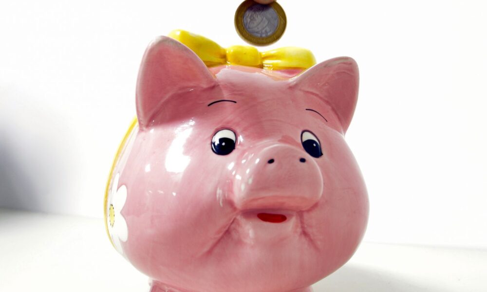 retiradas-da-poupanca-superaram-as-aplicacoes,-em-abril