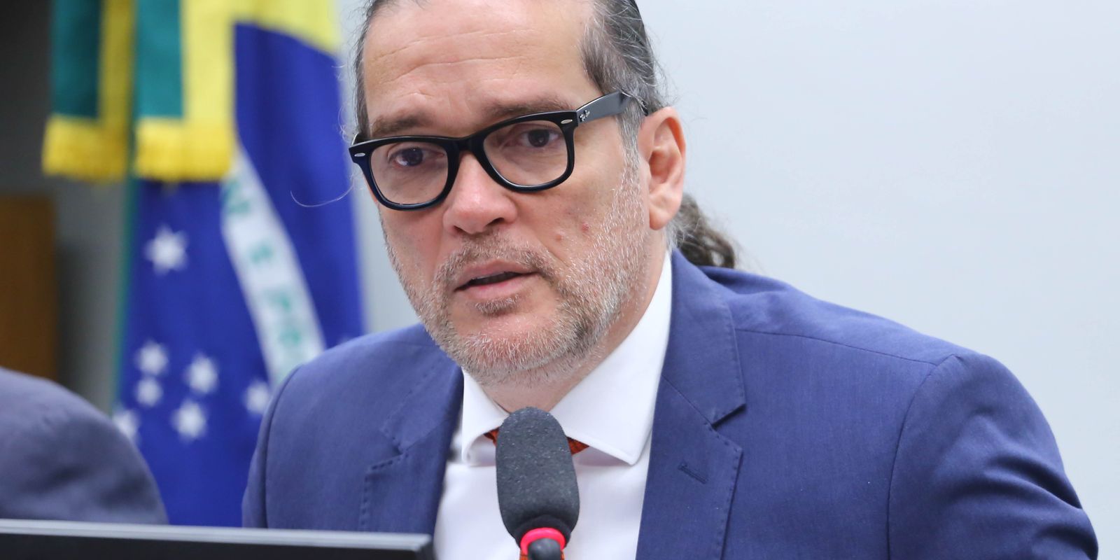 pais-precisa-de-politicas-contra-o-neonazismo,-diz-conselheiro-do-cndh