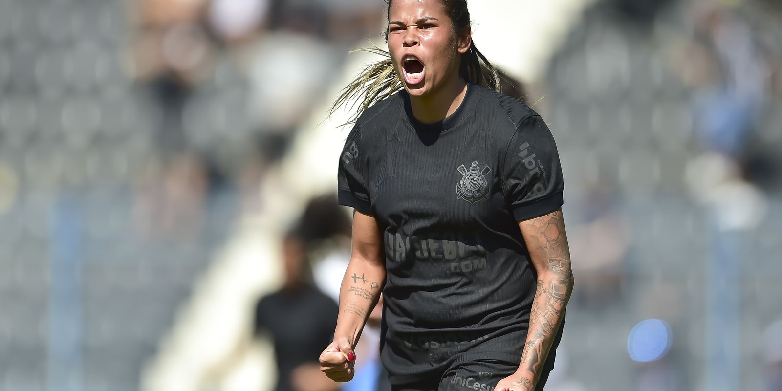 corinthians-vence-e-amplia-vantagem-na-ponta-do-brasileiro-feminino