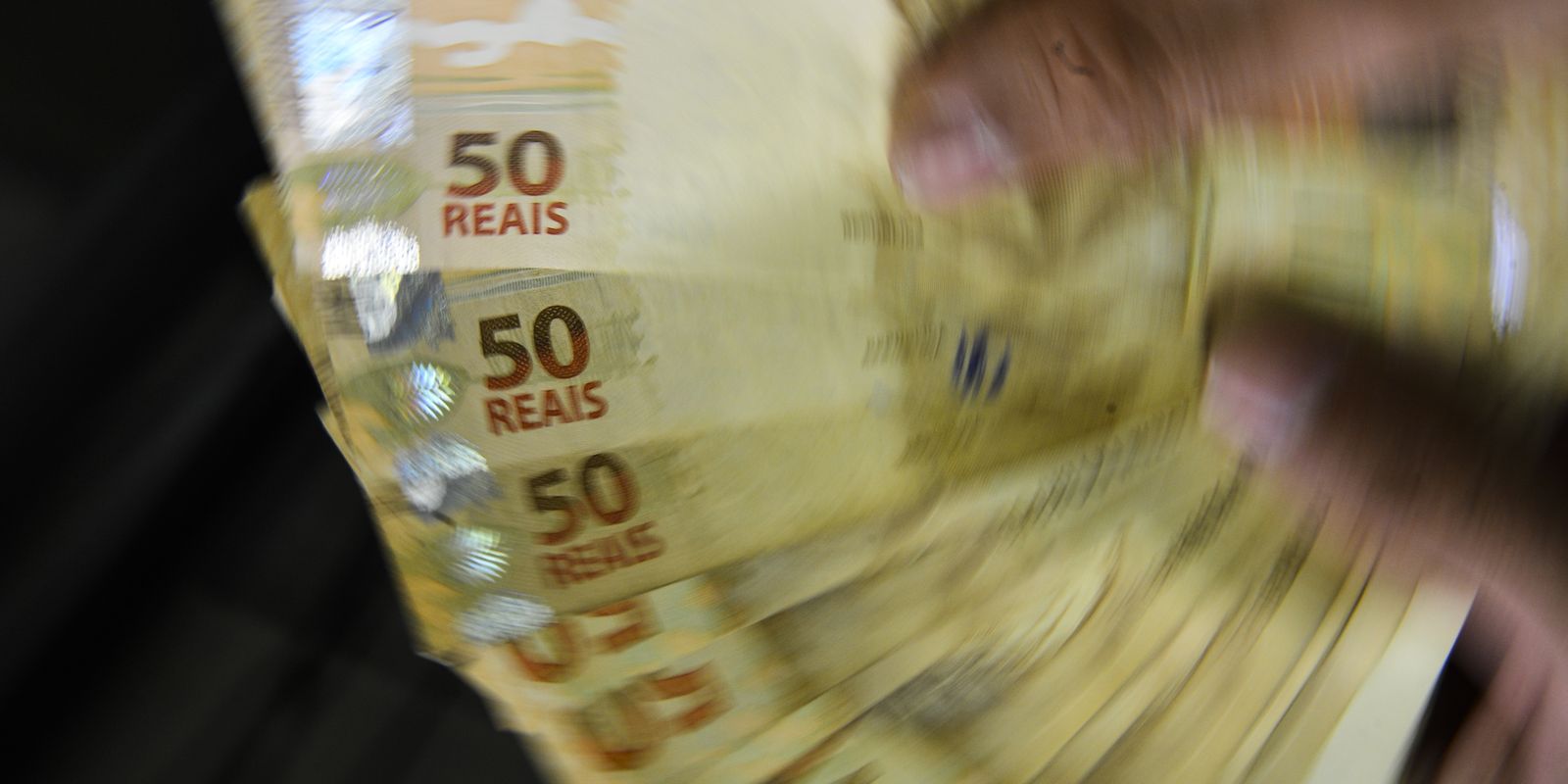 comeca-adesao-a-renegociacao-de-debitos-de-ajuda-financeira-ao-icms