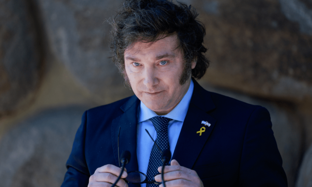 espanha-convoca-embaixador-depois-de-milei-chamar-esposa-do-premie-de-“corrupta”