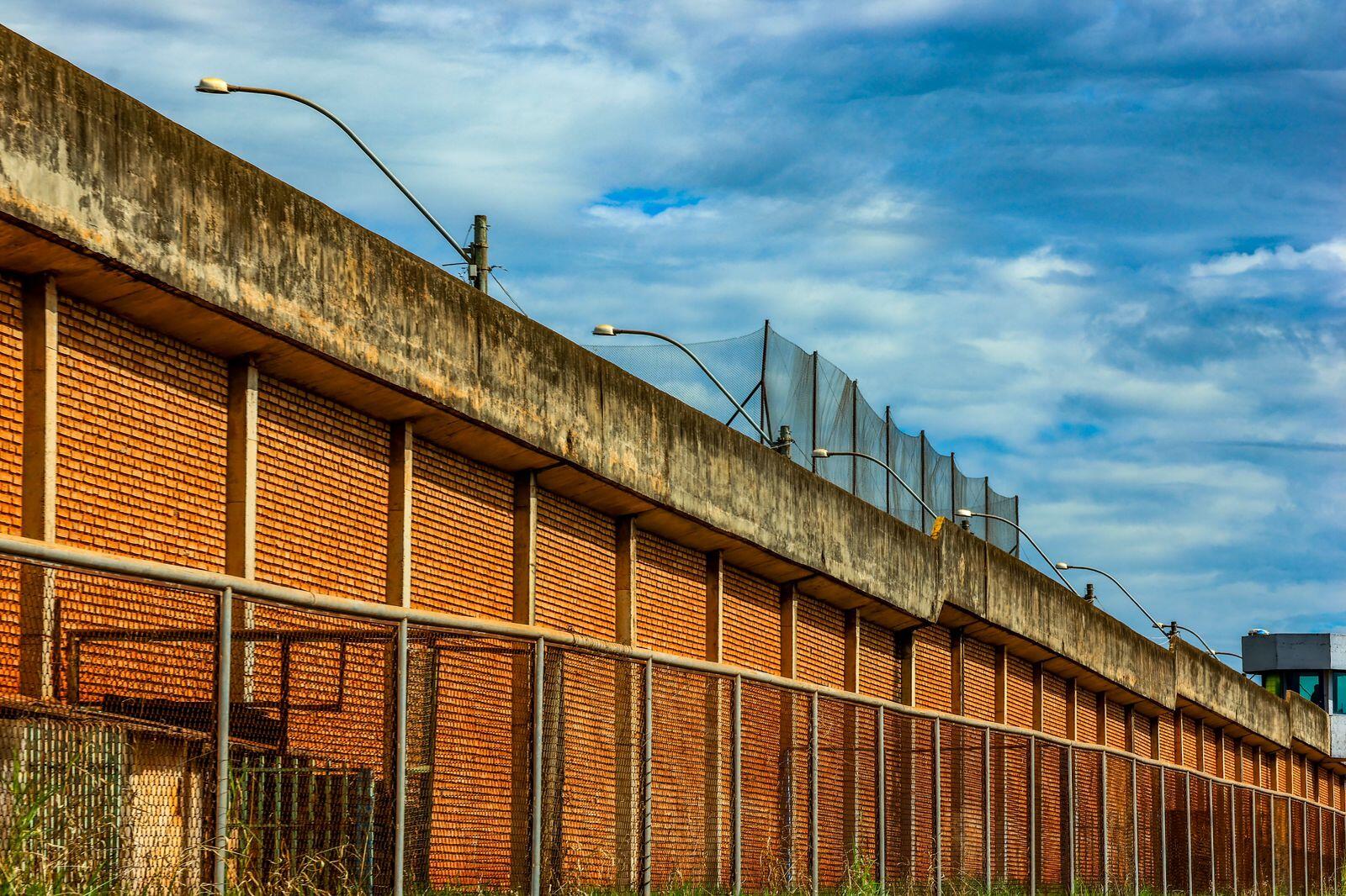 criminosos-estavam-monitorando-policiais-penais-em-atentado-com-mais-de-10-tiros-na-maxima