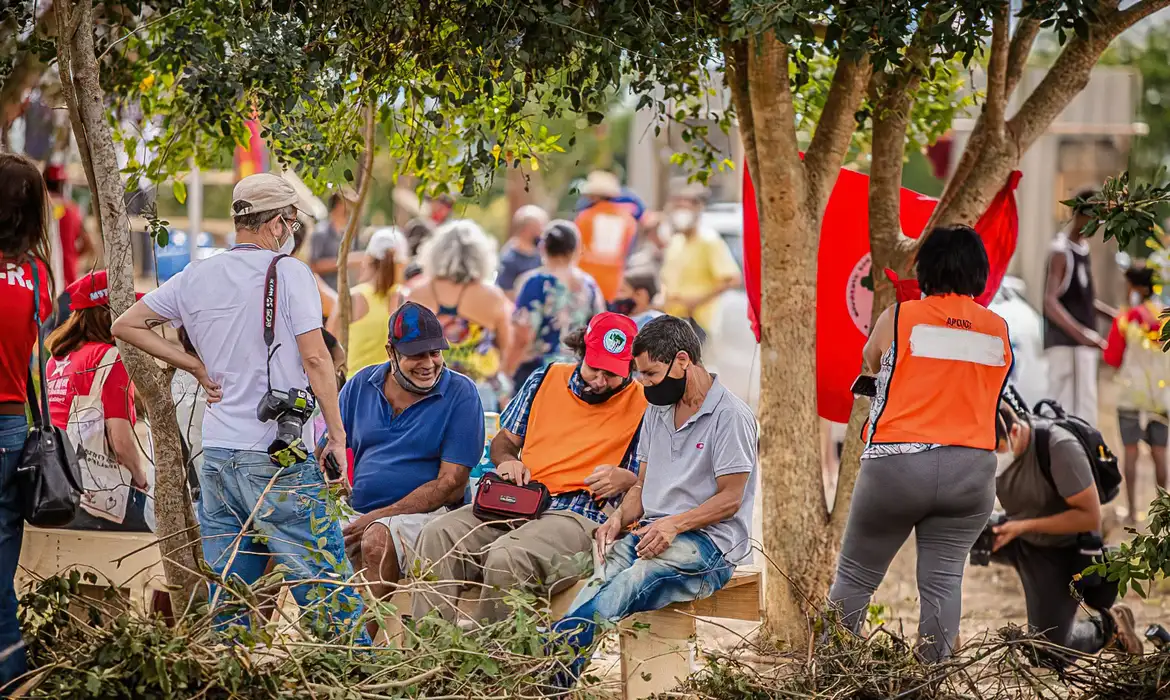 projeto-aprovado-na-camara-criminaliza-luta-por-terra,-critica-mst-–-folha-de-dourados-–-noticias-de-dourados-ms-e-regiao