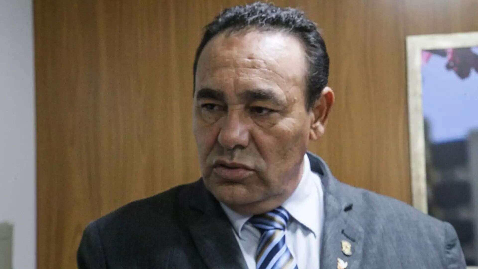 carlao-diz-que-acata-justica,-mas-questiona-prazo-e-promete-recorrer-sobre-posse-de-suplente-de-claudinho-serra