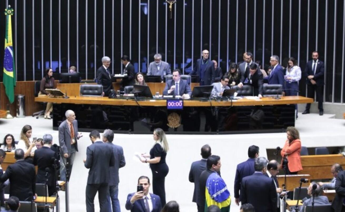 congresso-derrota-lula-e-derruba-veto-a-'saidinha'-de-presos-do-regime-semiaberto