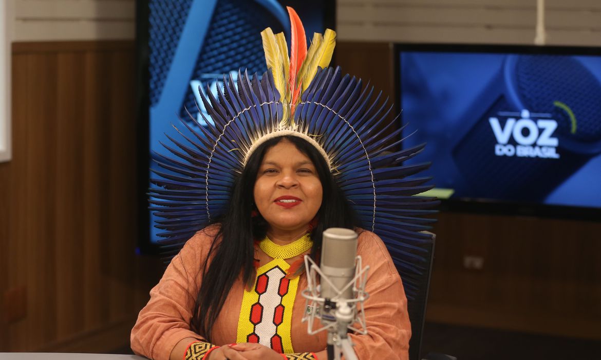 sonia-guajajara-vai-presidir-fundo-indigena-latino-americano-–-folha-de-dourados-–-noticias-de-dourados-ms-e-regiao