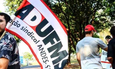 profissionais-da-educacao-federal-farao-ato-na-praca-do-radio-na-segunda-feira