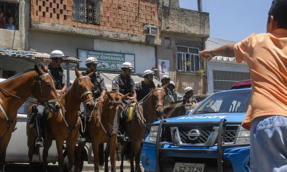 grande-rio-registra-media-de-17-confrontos-por-dia,-diz-estudo