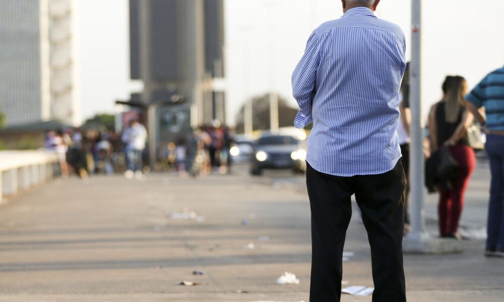 pais-registra-50-mil-casos-a-mais-de-violencia-contra-idosos-em-2023