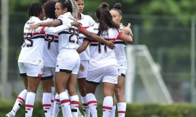 sao-paulo-goleia-santos-por-4-a-0-no-brasileiro-feminino