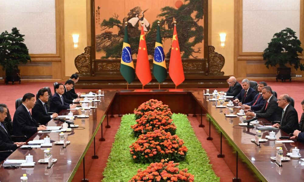 “o-brasil-e-a-china-dos-tropicos”,-diz-alckmin,-em-visita-ao-pais