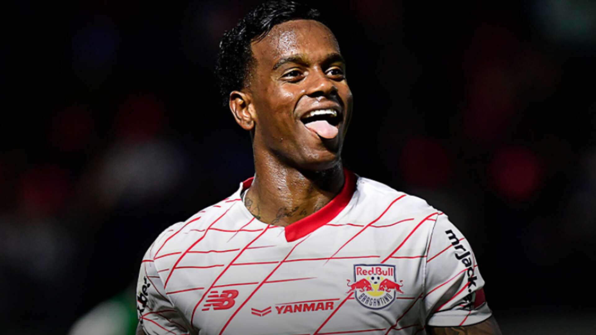 red-bull-bragantino-supera-expulsao-no-comeco-e-ganha-do-juventude-com-dois-gols-de-helinho