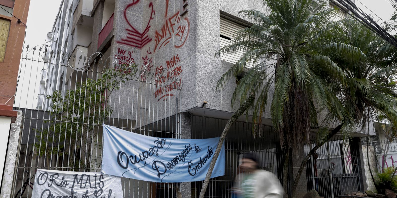 ocupacoes-de-predios-abandonados-ganham-forca-em-porto-alegre