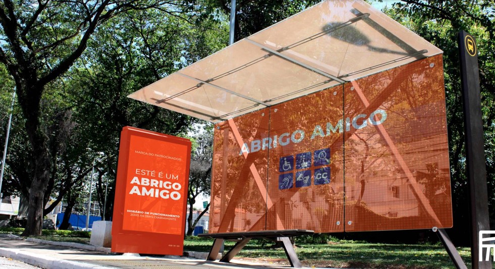 em-bom-momento-operacional,-itau-bba-reforca-compra-da-eletromidia-(elmd3)