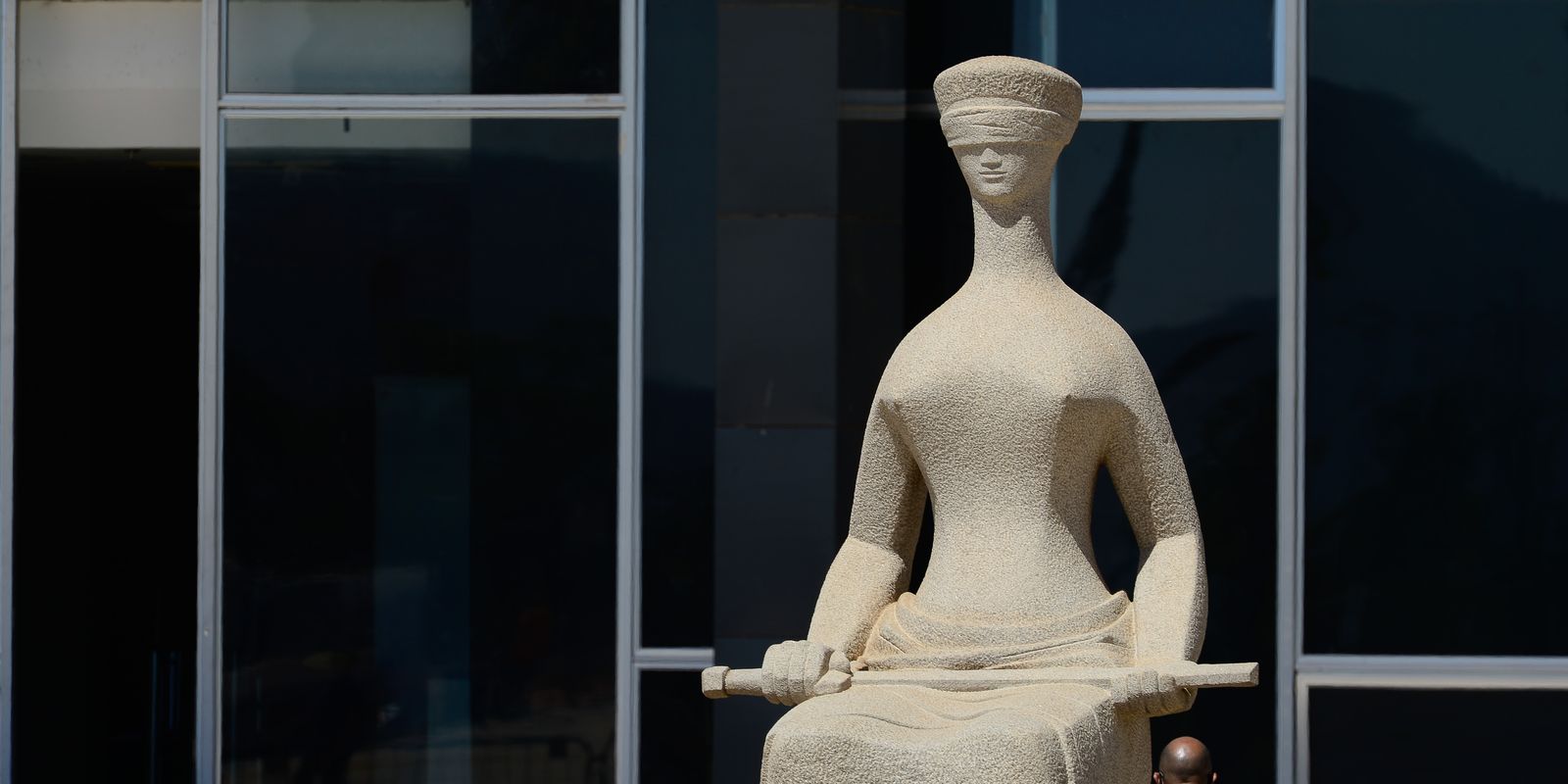 stf-abre-sessao-para-diferenciar-usuario-e-traficante-de-maconha