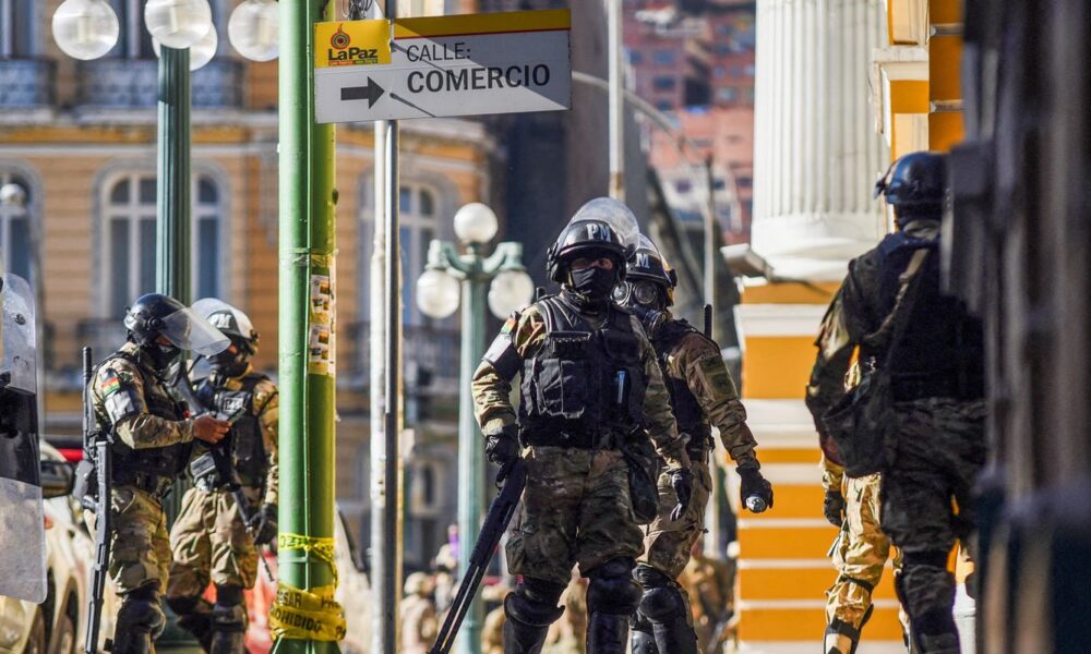 diante-de-tentativa-de-golpe-na-bolivia,-arce-troca-comando-militar