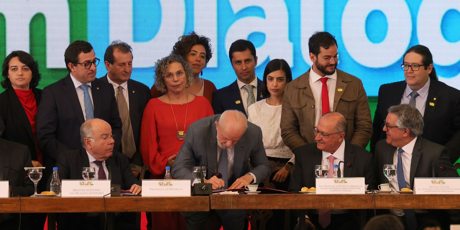 lula-sanciona-taxacao-de-compras-internacionais-de-ate-50-dolares