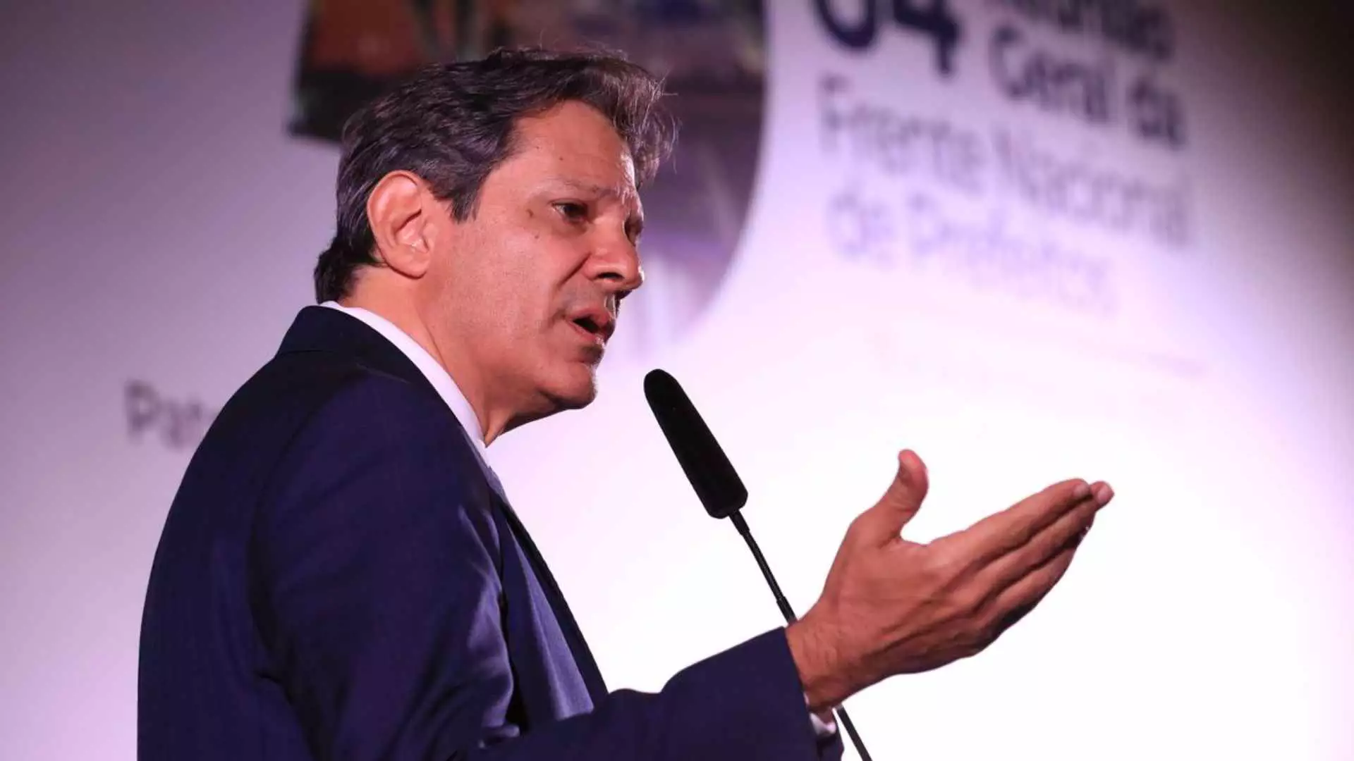 haddad-anuncia-r$-25,9-bilhoes-em-cortes-de-despesas-obrigatorias