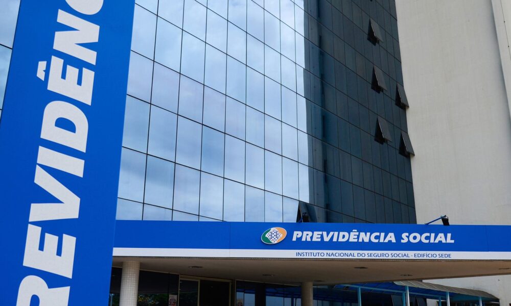 pf-apura-uso-de-dispositivo-ilegal-em-equipamentos-da-sede-do-inss