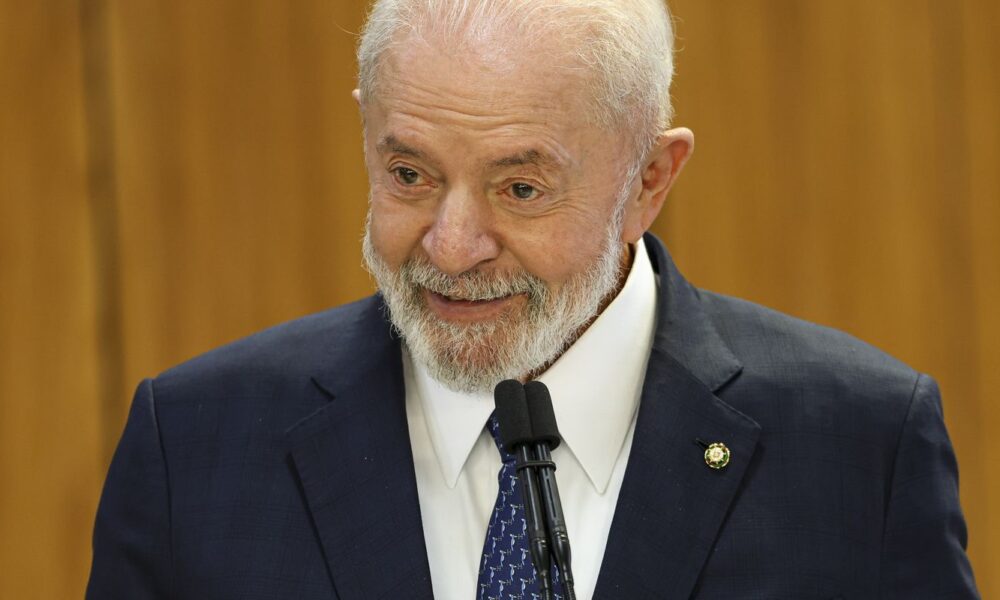 lula-diz-que-atentado-a-trump-“empobrece-a-democracia”