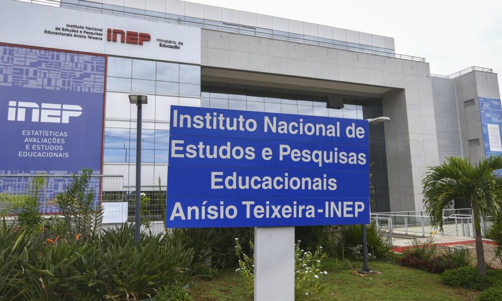 edital-regulamenta-exame-de-lingua-portuguesa-para-estrangeiros