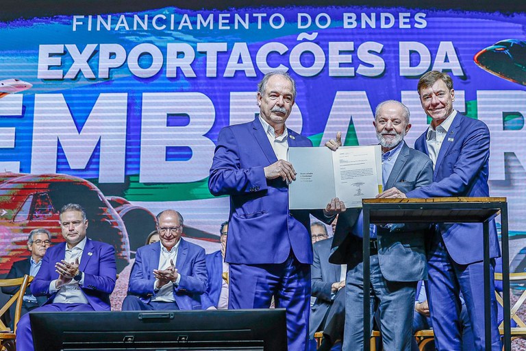 lula:-financiar-exportacao-e-financiar-emprego,-salario-e-conhecimento-tecnologico-–-folha-de-dourados-–-noticias-de-dourados-ms-e-regiao