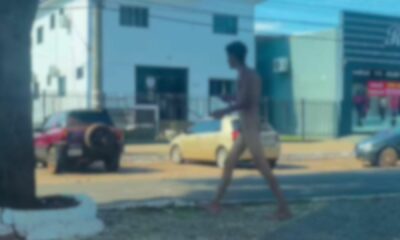 video:-homem-e-flagrado-passeando-nu-pelo-centro-de-ponta-pora