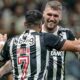 corinthians-evolui,-mas-e-batido-pelo-atletico-mg-com-gols-de-penalti-e-perde-invencibilidade