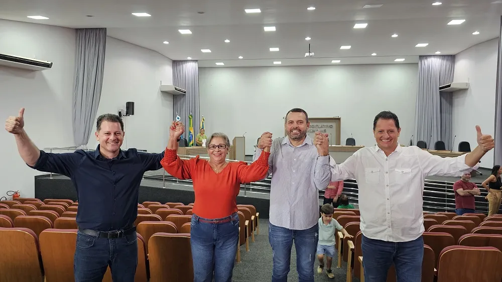 renato-camara-anuncia-sua-tia-vanilda-para-vice-de-fabio-do-canto,-a-prefeitura-em-ivinhema-–-folha-de-dourados-–-noticias-de-dourados-ms-e-regiao