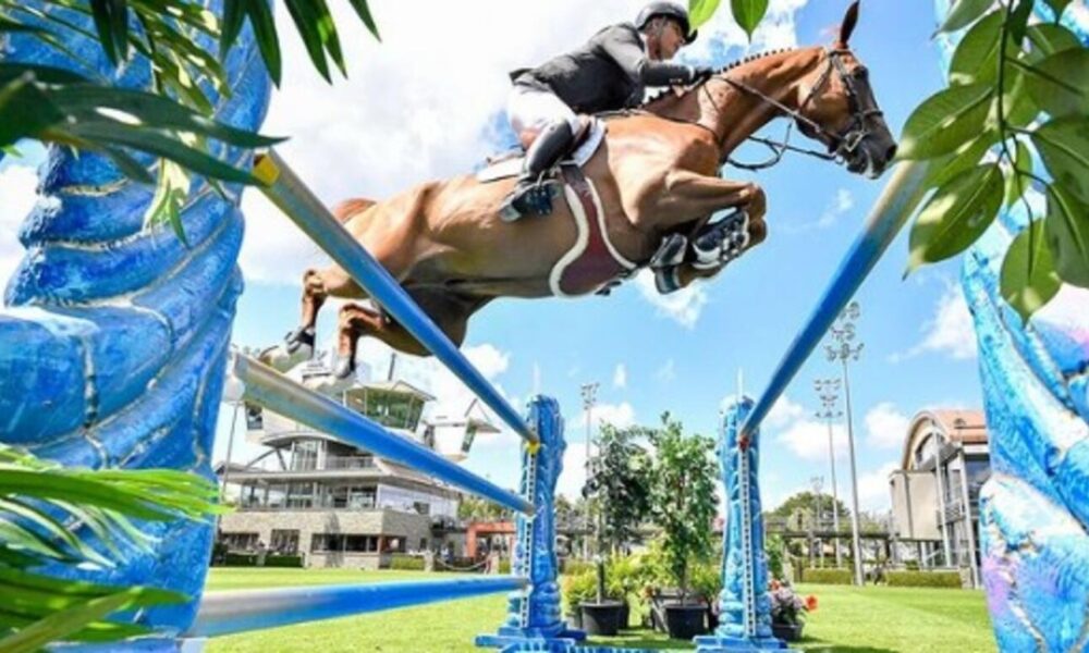 rodrigo-pessoa-e-stephen-barcha-conquistam-vaga-para-final-do-hipismo