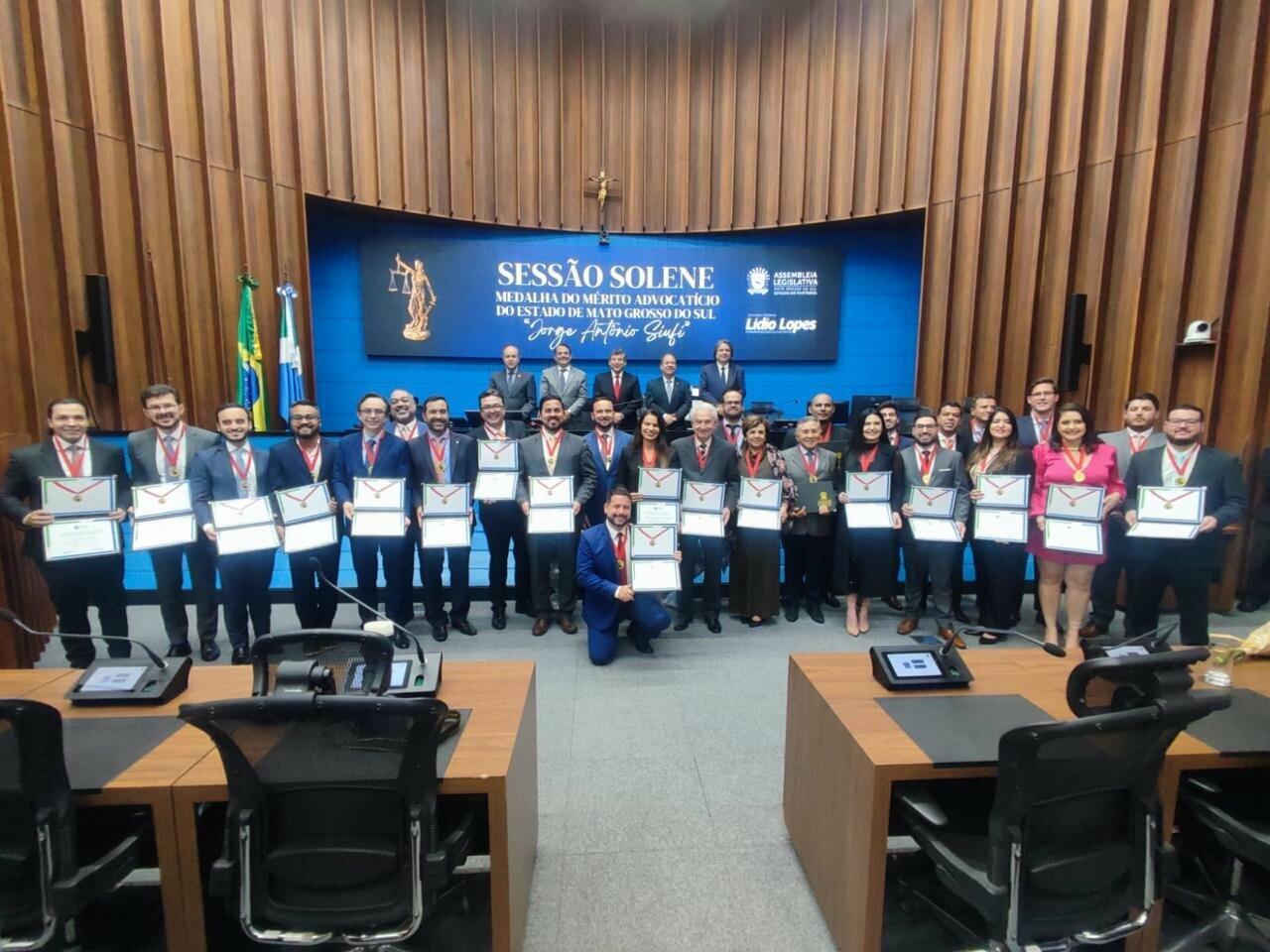 advogados-sao-homenageados-na-assembleia-legislativa-de-ms