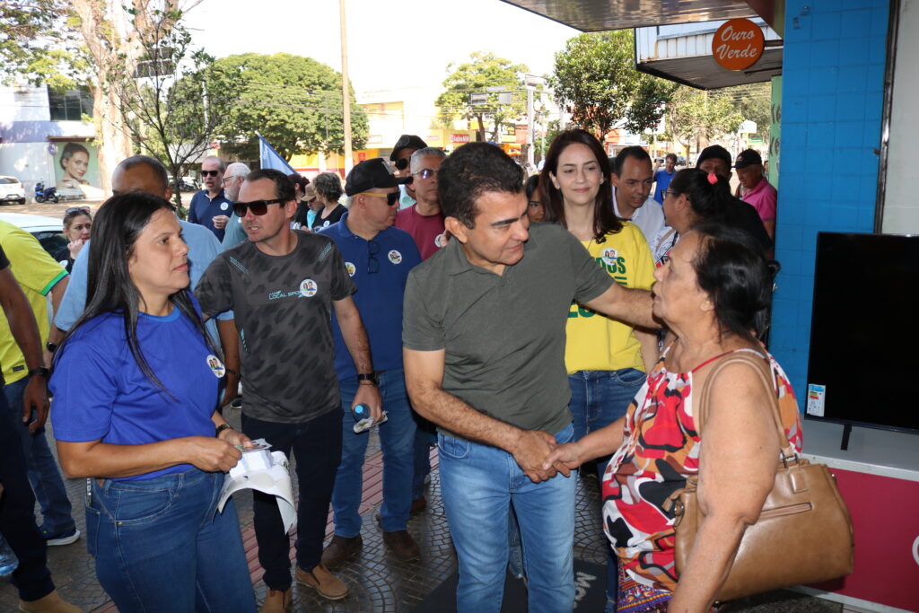 dourados:-marcal-e-gianni-abrem-campanha-com-caminhada-no-centro-da-cidade-–-folha-de-dourados-–-noticias-de-dourados-ms-e-regiao