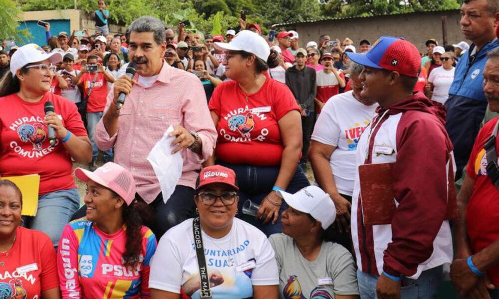 com-reeleicao-contestada,-maduro-faz-eleicao-para-comunas-na-venezuela