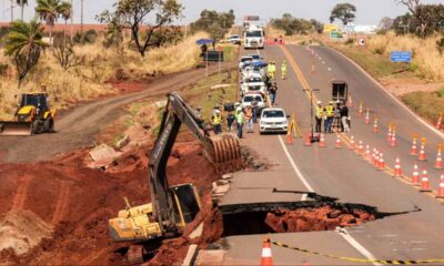 confira-desvios-na-br-163-apos-quatro-dias-de-rompimento-de-barragem-que-destruiu-estrada-em-jaraguari