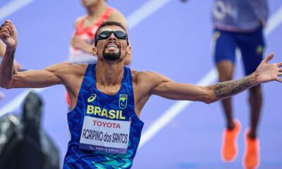 julio-cesar-agripino-e-ouro-e-bate-recorde-mundial-na-corrida-dos-5-km