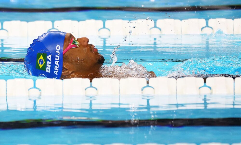 natacao-brasileira-disputa-cinco-finais-neste-sabado-em-paris