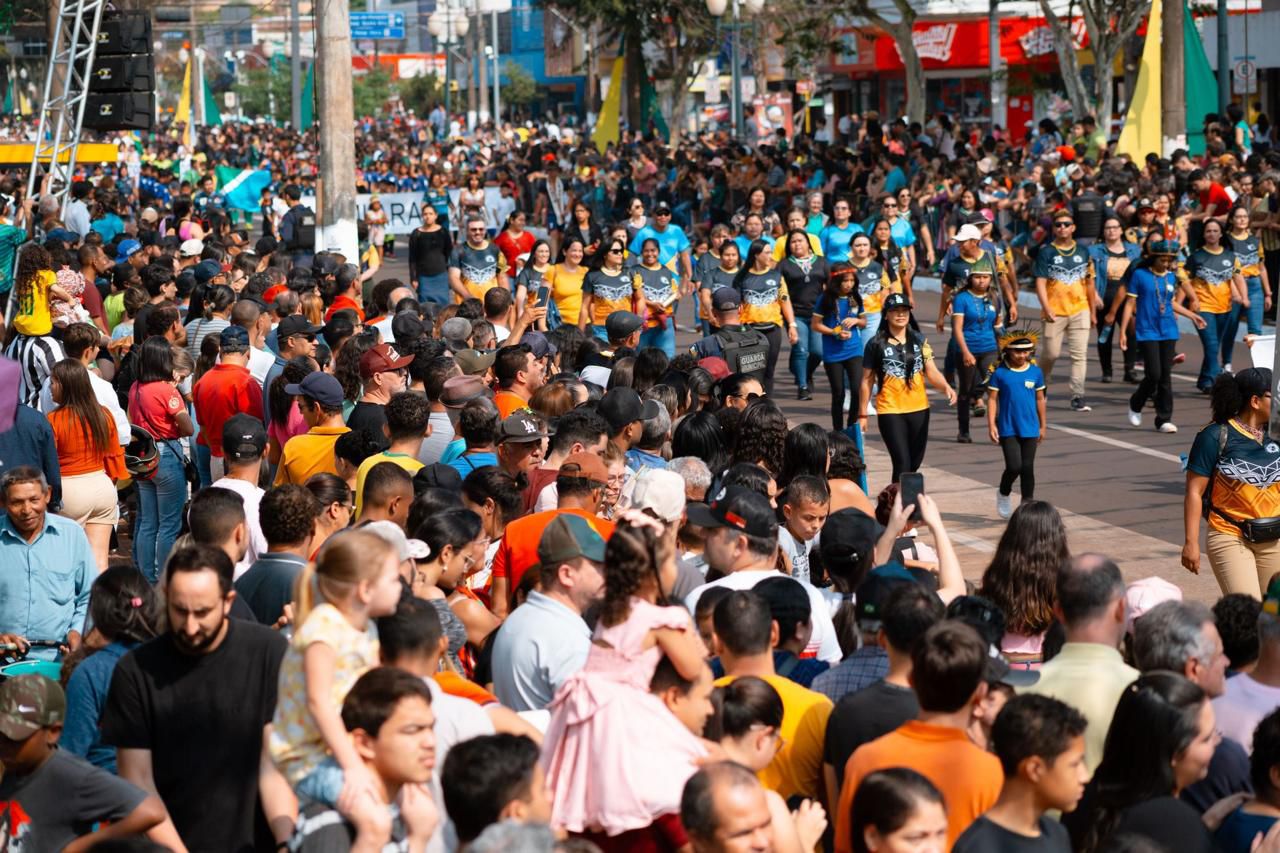 desfile-civico-militar-reuniu-mais-de-25-mil-pessoas-em-dourados-–-folha-de-dourados-–-noticias-de-dourados-ms-e-regiao