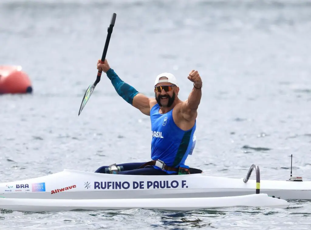 e-ouro!-de-ms,-fernando-rufino-e-bicampeao-na-paracanoagem-em-paris