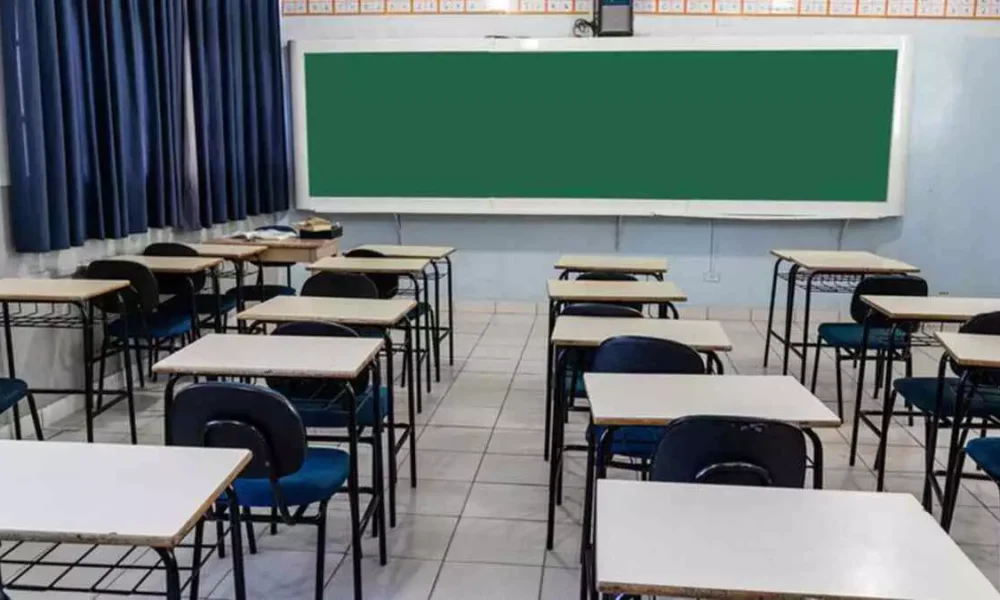 mae-procura-delegacia-e-diz-que-filha-foi-humilhada-por-professor-em-escola-de-campo-grande