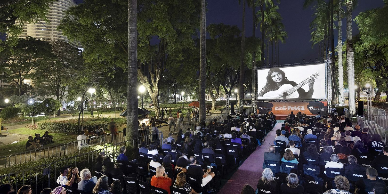 cinebh-mergulha-no-cinema-latino-americano-e-homenageia-anna-muylaert