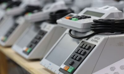 sp:-justica-eleitoral-inicia-preparacao-de-114-mil-urnas-para-eleicoes