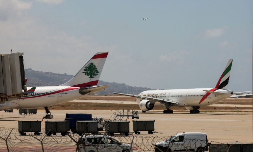 emirates-airlines-proibe-pagers-e-walkie-talkies-apos-ataques-no-libano