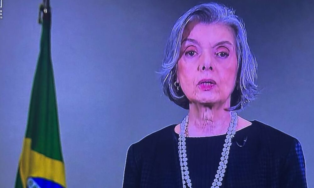 em-cadeia-de-radio-e-tv,-carmen-lucia-convida-cidadaos-a-votar