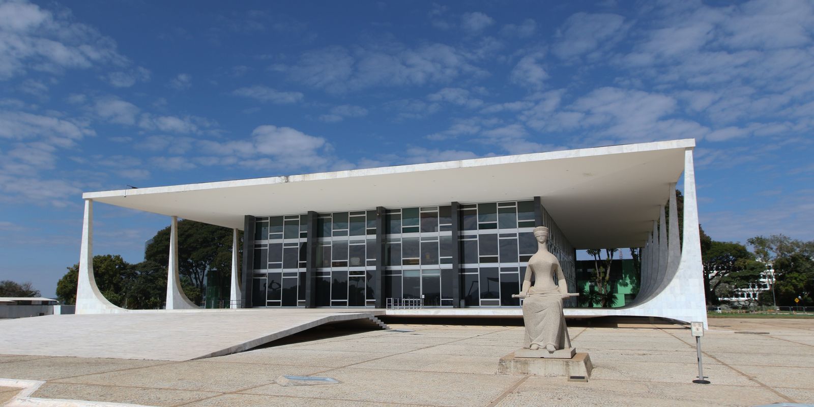 stf-recebe-duas-acoes-para-suspender-pec-que-limita-atuacao-da-corte