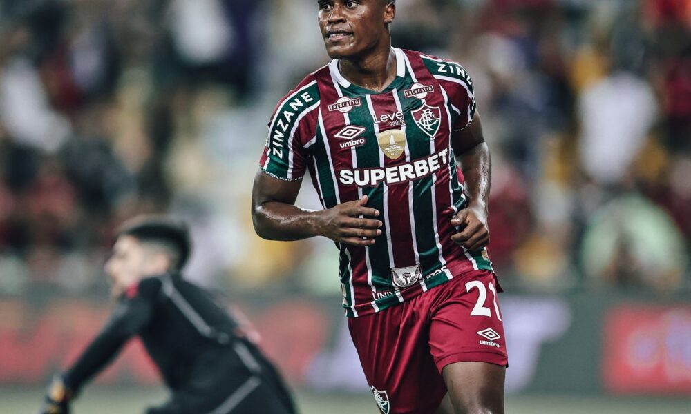 brasileiro:-flu-e-eficiente-e-derrota-fla-por-2-a-0-no-maracana